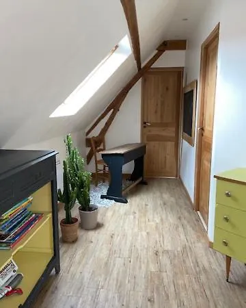 Calme D'une Fermette Picarde Marche-Allouarde