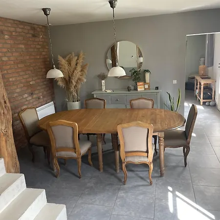 Calme D'une Fermette Picarde Marche-Allouarde